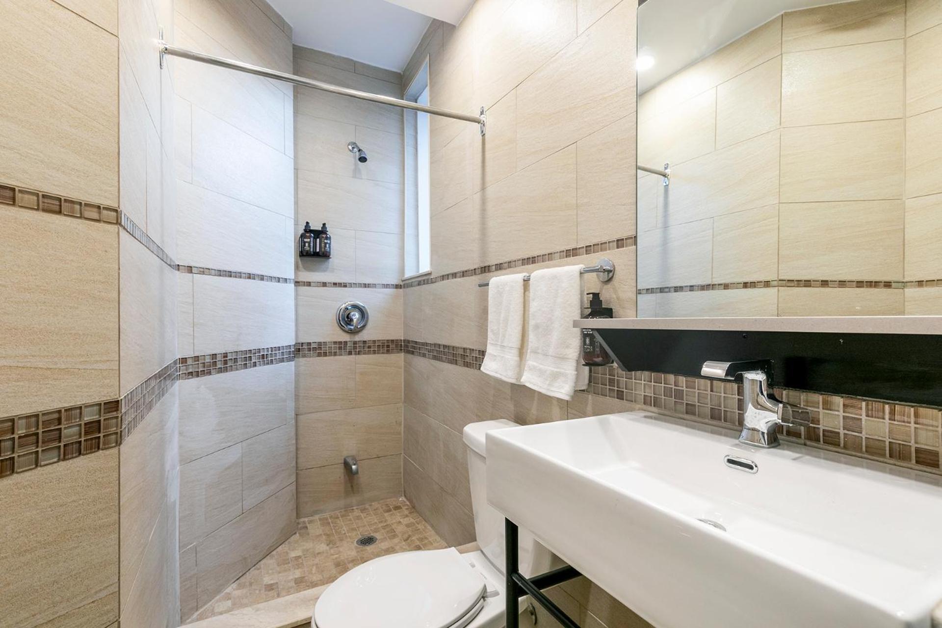 Le Coach Hotel Montréal