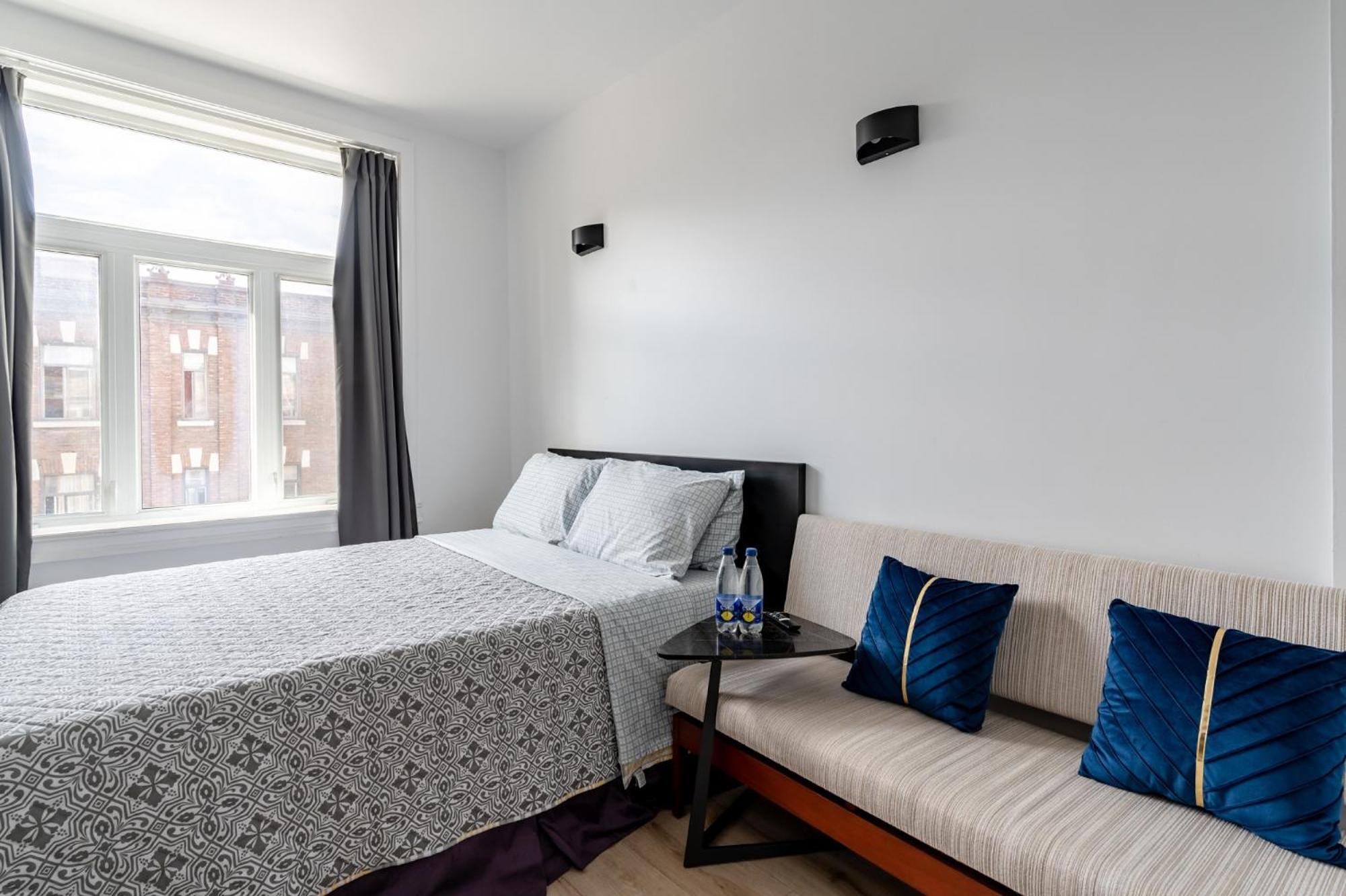 Le Coach Hotel Montréal