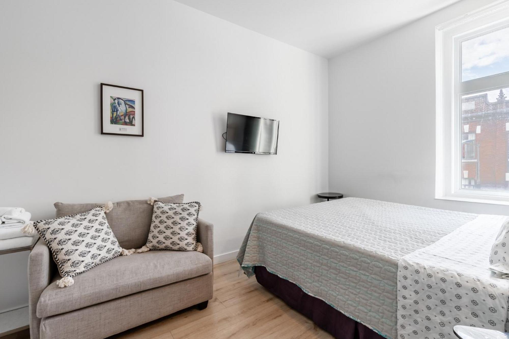 Le Coach Hotel Montréal